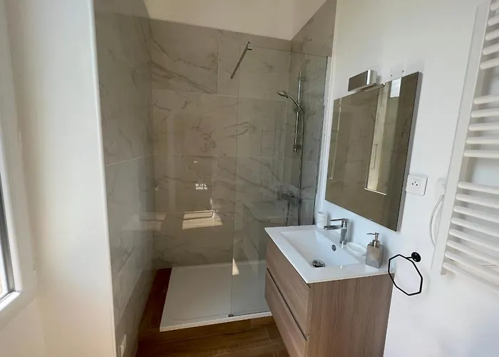 Anne - Cosy En Coeur De * אז'אקסיו