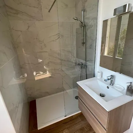 Anne - Cosy En Coeur De * Ajaccio (Corsica)